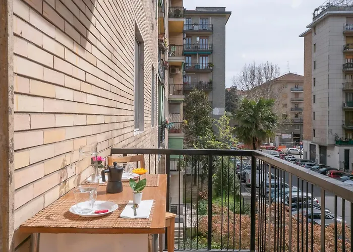 Xenia Apartments - Spacious Two-Room Apt In The Flower District
