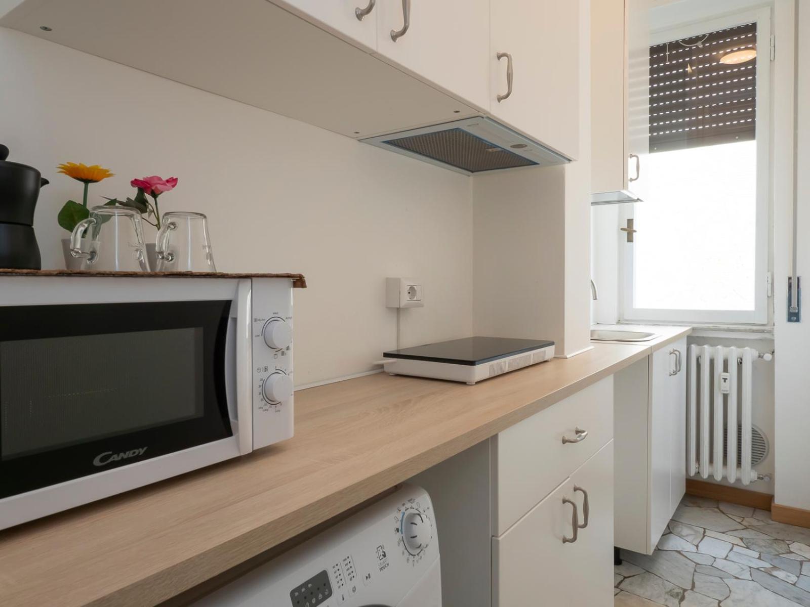 Xenia - Spacious Two-room In The Flower District Appartement *
